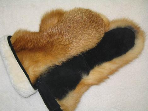 Red Fox Gauntlet with shearling inside
